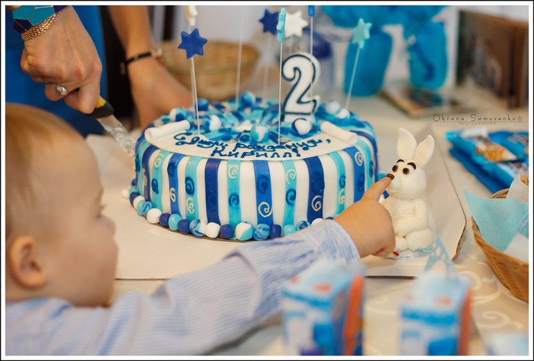 День рождения мальчика екатеринбург. Тортик на день рождения мальчику 1 год. Торт на 2 года мальчику. Торт на день рождения ребенку 2 года мальчику. Торт ребенку на 2 года мальчику.